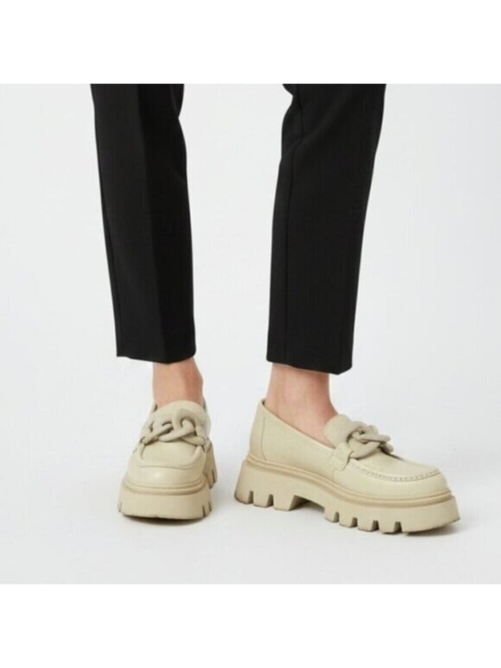 L'intervalle Cream Pebbled Leather Chunky Chain Platform Loafers Size EU 41